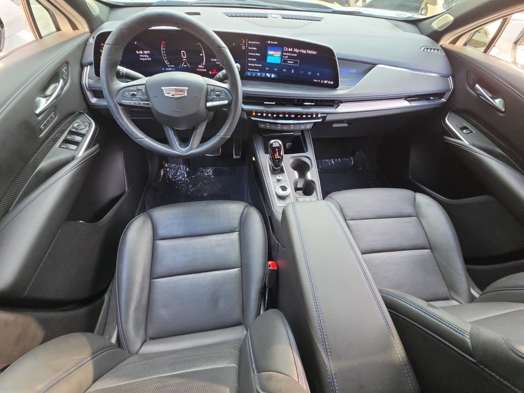 Used 2024 Cadillac XT4 Sport FWD image 12
