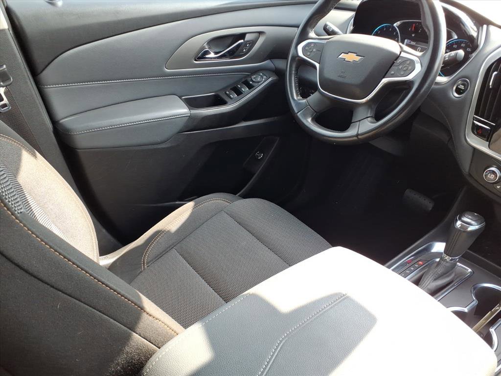 Used 2019 Chevrolet Traverse LT image 16