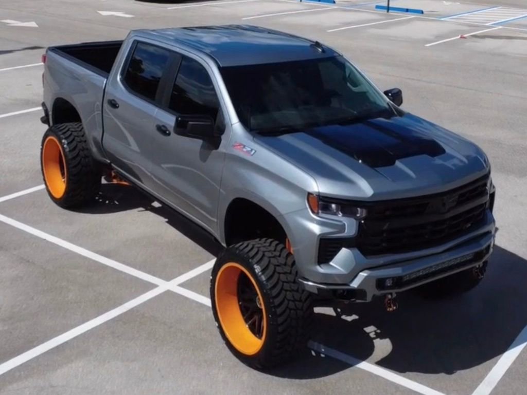 Used 2025 Chevrolet Silverado 1500 LT Trail Boss AWD/4WD image 20