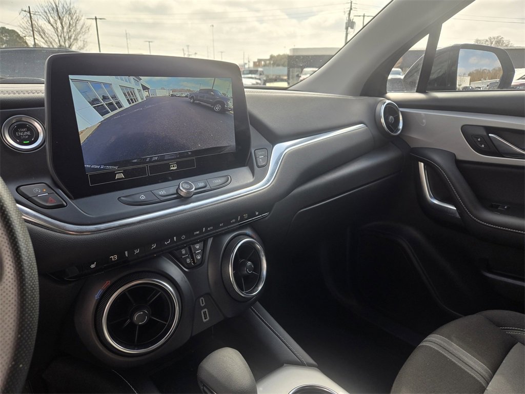 Used 2025 Chevrolet Blazer LT image 14