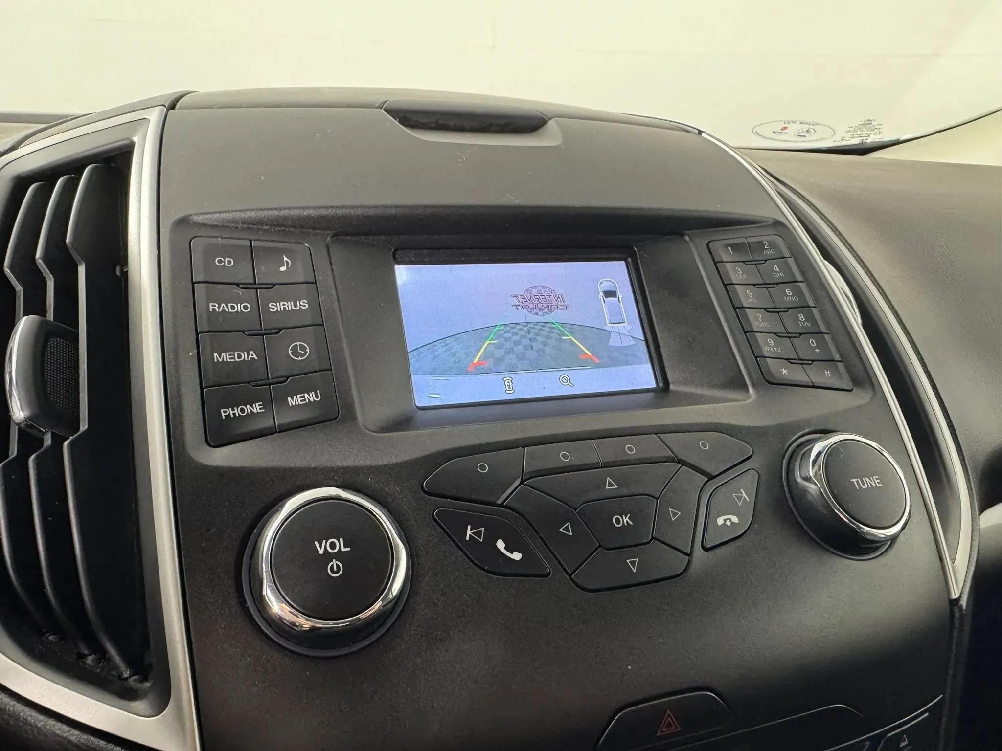 Used 2016 Ford Edge SEL FWD image 18