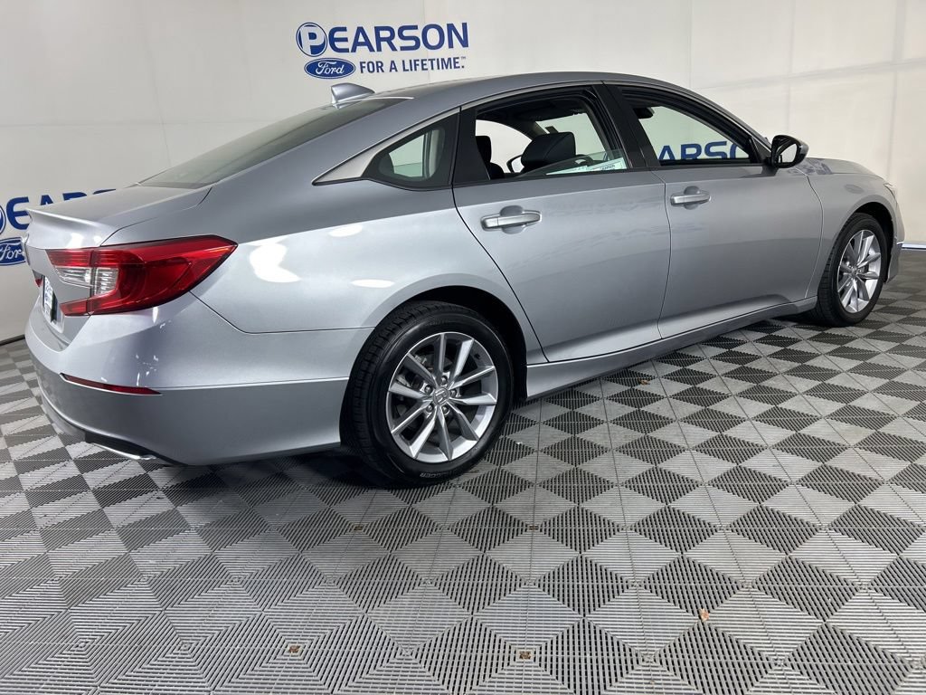 Used 2022 Honda Accord LX image 7