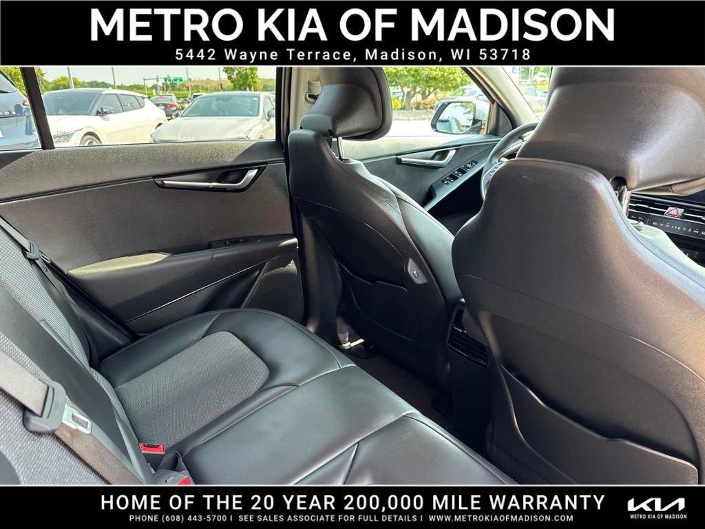 Used 2024 Kia Niro Wind w/ Wind Preserve Package FWD image 38