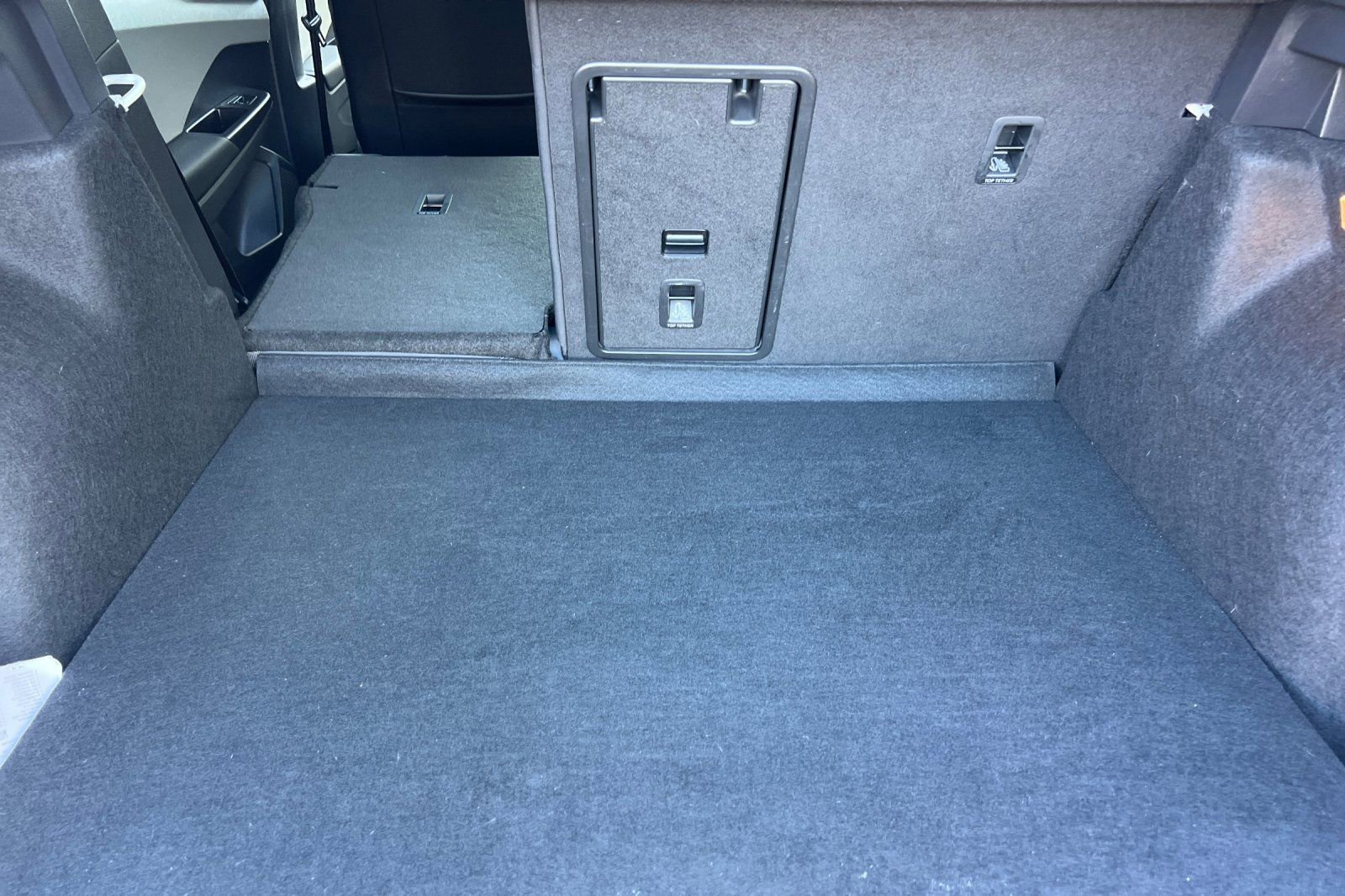 Used 2023 Volkswagen Taos SE w/ Panoramic Sunroof Package image 15