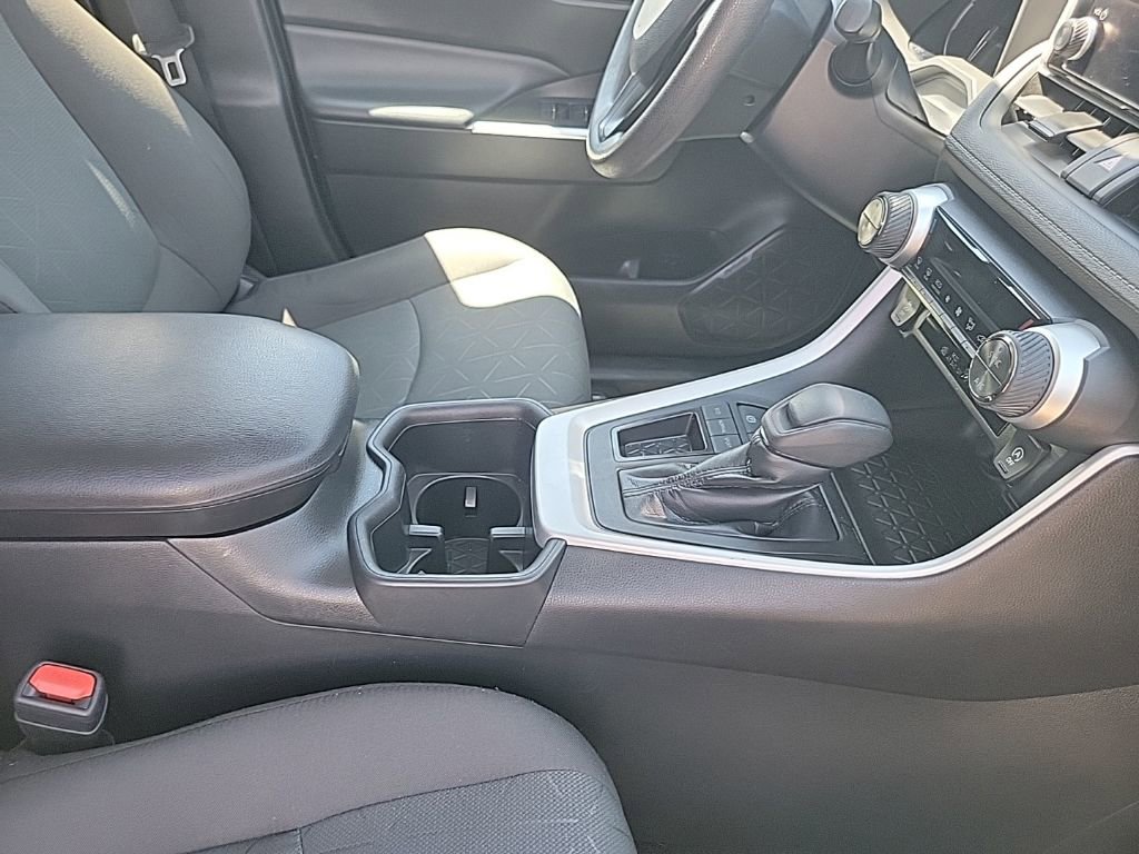 Used 2023 Toyota RAV4 XLE image 40