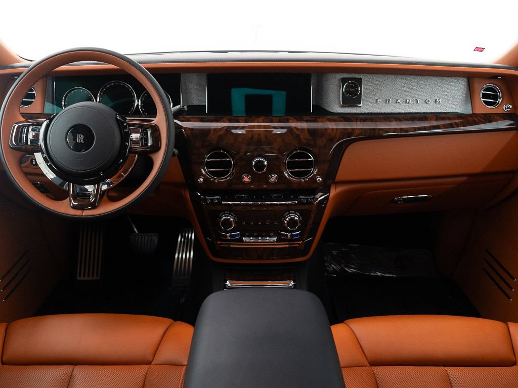 Certified 2023 Rolls-Royce Phantom Sedan RWD image 32