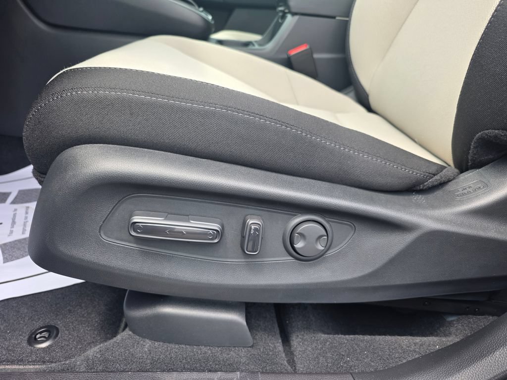 Used 2026 Honda CR-V EX image 10