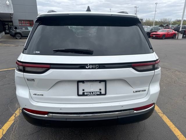 Used 2023 Jeep Grand Cherokee Limited AWD/4WD image 9