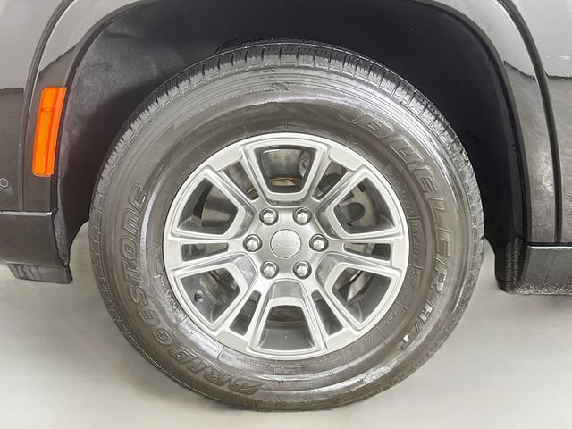 Used 2023 Jeep Wagoneer L 4WD image 38