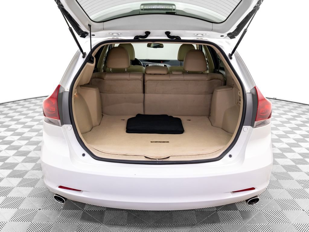 Used 2013 Toyota Venza XLE image 30