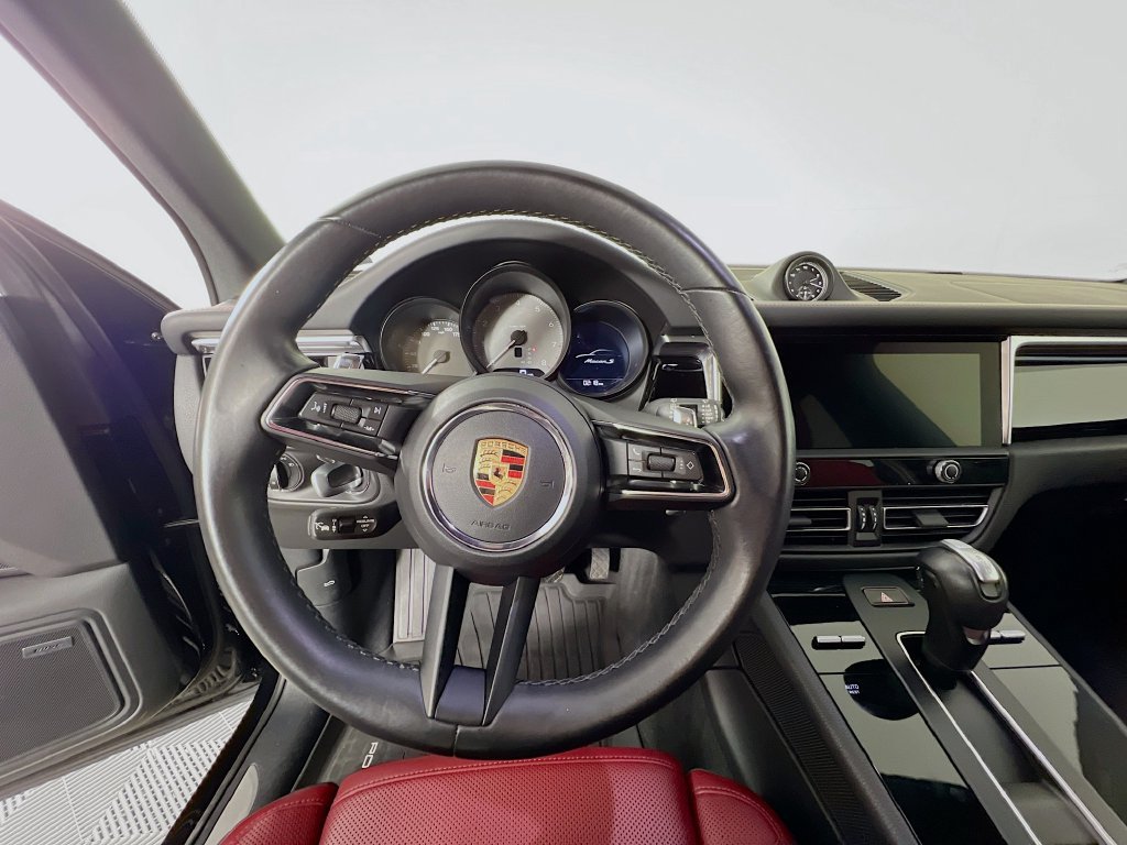 Certified 2024 Porsche Macan S AWD/4WD image 12