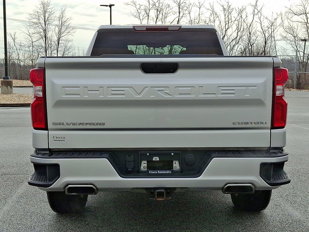 Used 2020 Chevrolet Silverado 1500 Custom w/ Custom Value Package image 8