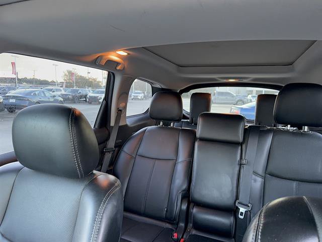 Used 2015 Nissan Pathfinder Platinum FWD image 24