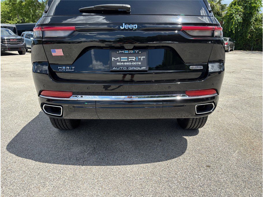 Used 2023 Jeep Grand Cherokee Overland image 18