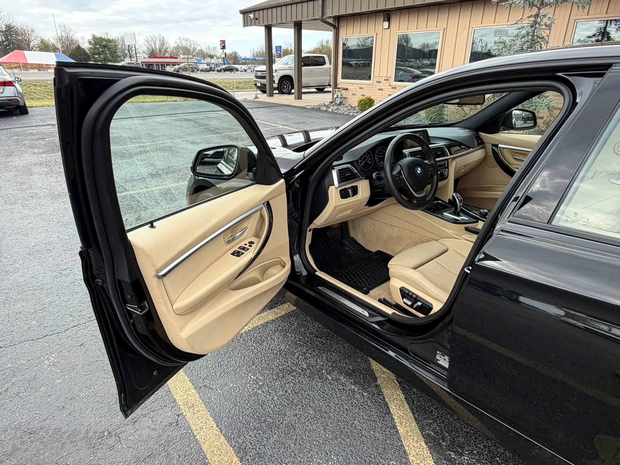 Used 2016 BMW 328i Sedan image 22