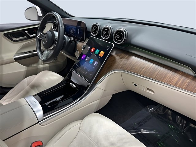 Used 2025 Mercedes-Benz C 300 4MATIC Sedan image 12