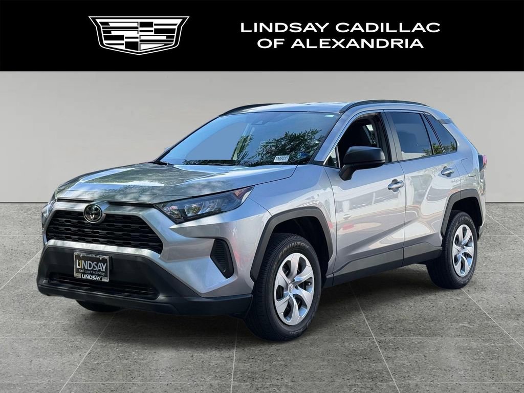 Used 2021 Toyota RAV4 LE AWD/4WD image 1