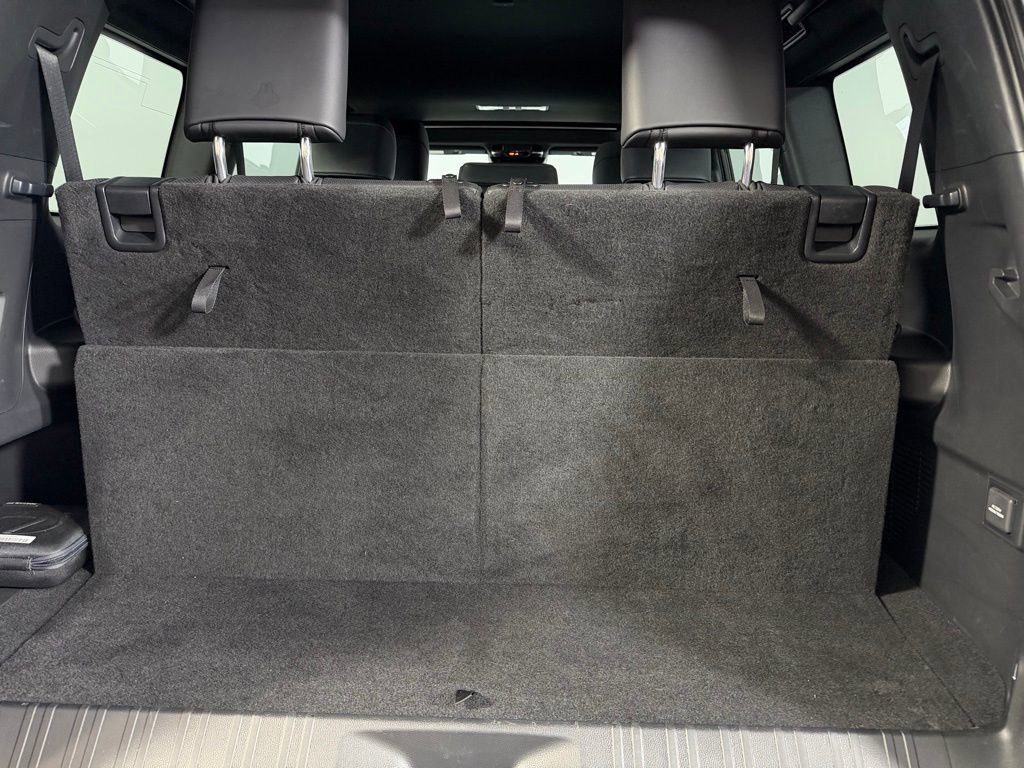 Used 2024 Lexus GX 550 w/ Cold Area Package image 28