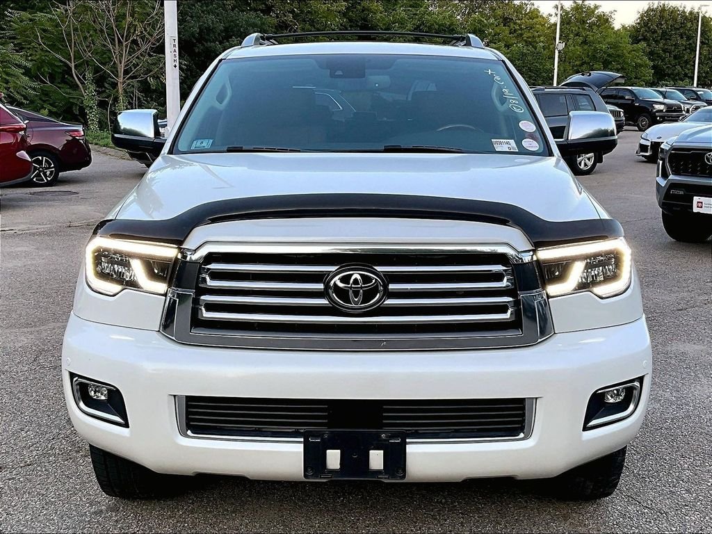 Used 2018 Toyota Sequoia Platinum AWD/4WD image 2