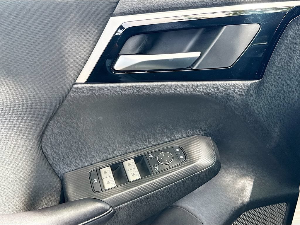 Used 2024 Mitsubishi Outlander ES FWD image 18