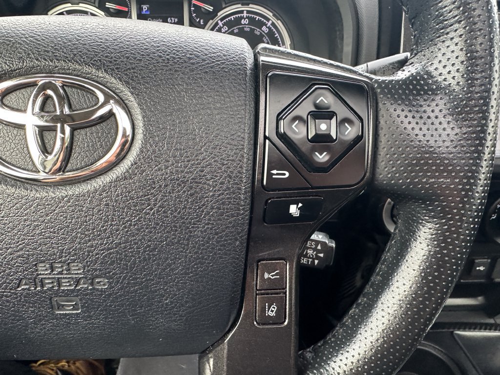 Used 2023 Toyota 4Runner TRD Off-Road Premium w/ Moonroof Package AWD/4WD image 21