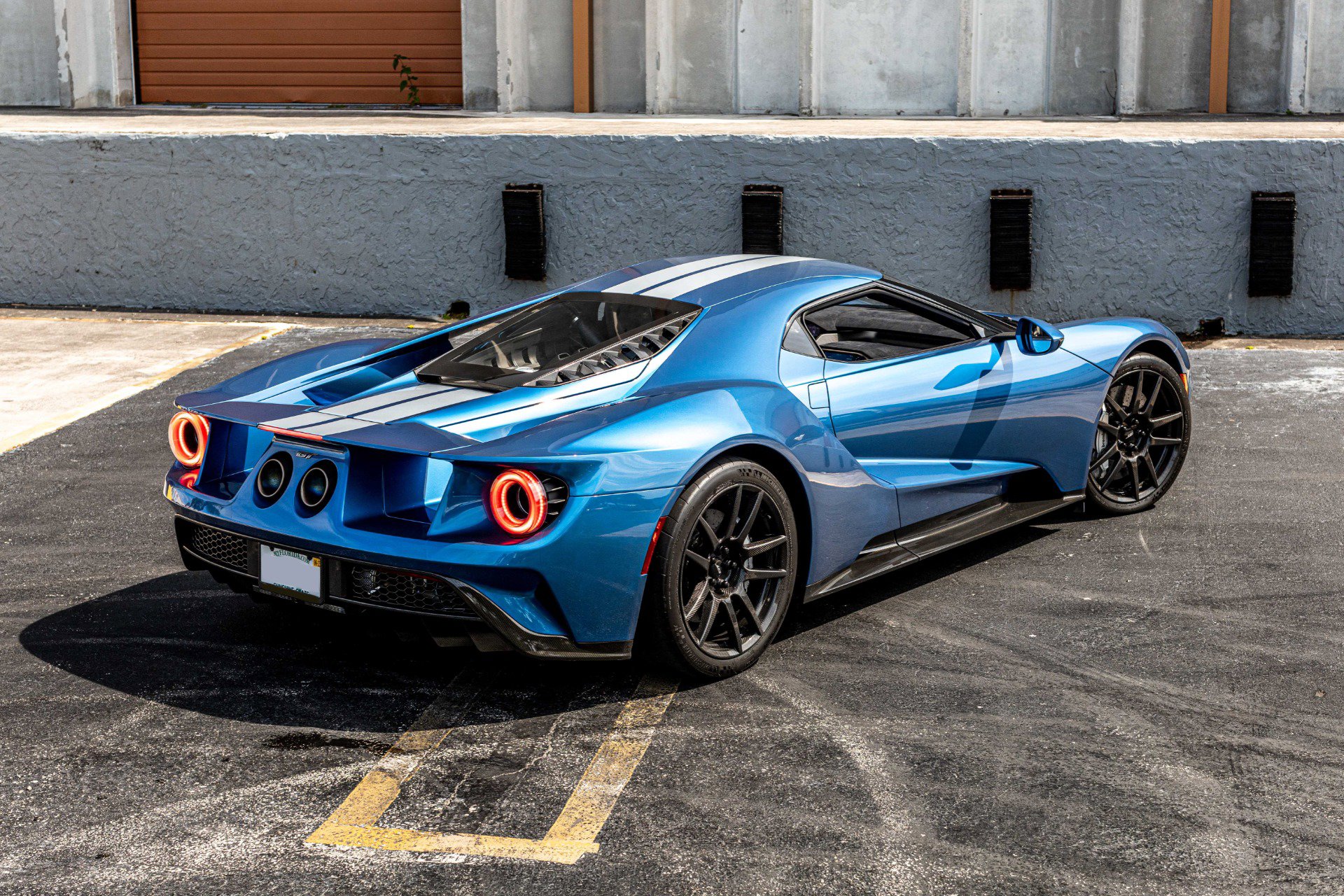 Used 2019 Ford GT image 4