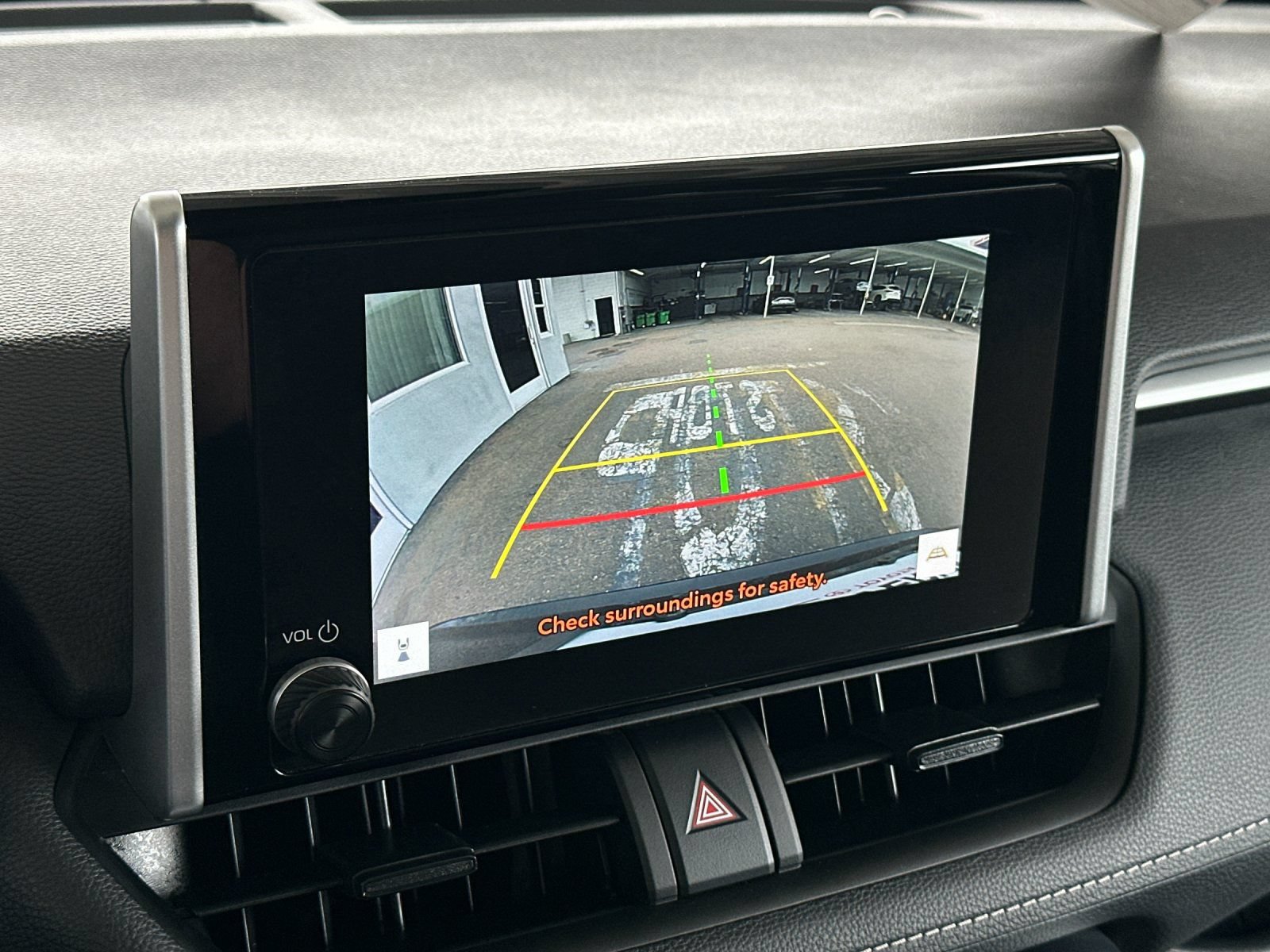 Used 2025 Toyota RAV4 XLE FWD image 17