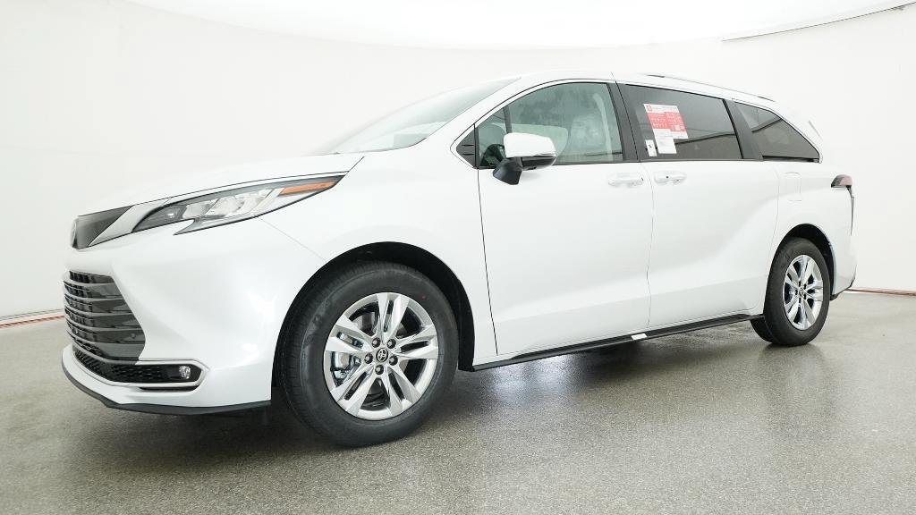 New 2026 Toyota Sienna Limited FWD image 6