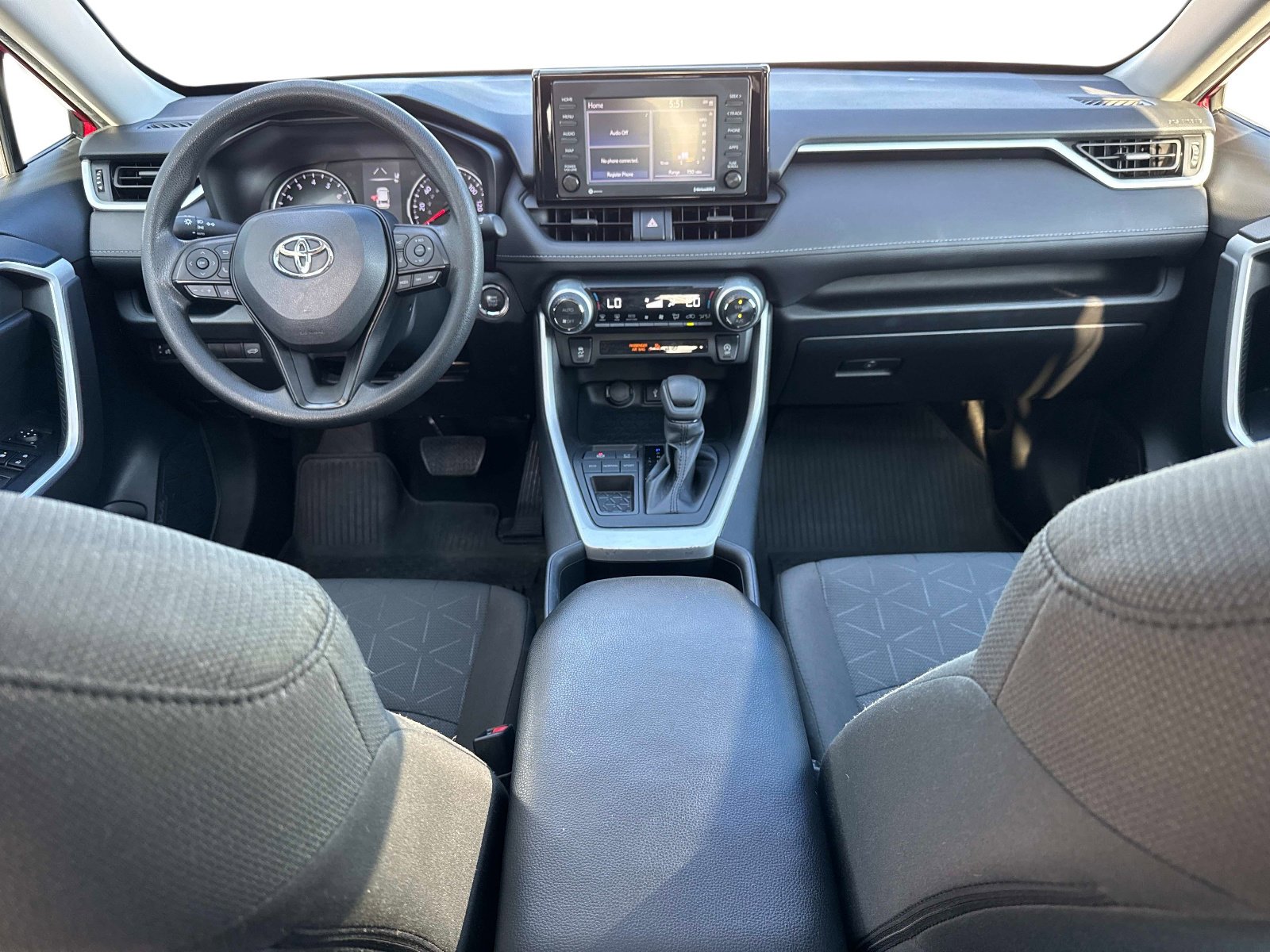 Used 2022 Toyota RAV4 XLE w/ Convenience Package image 16