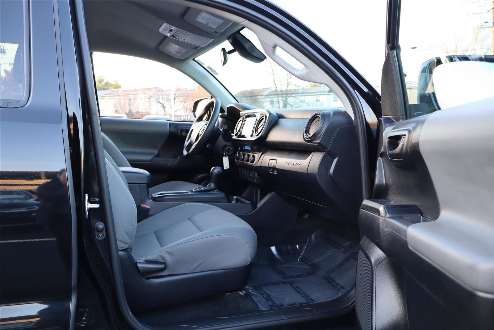 Used 2022 Toyota Tacoma SR image 26