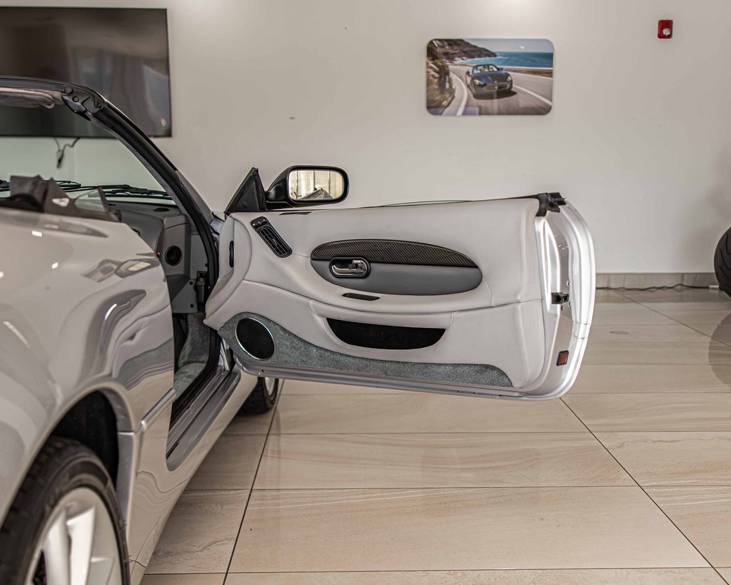 Used 2002 Aston Martin DB7 Vantage image 31