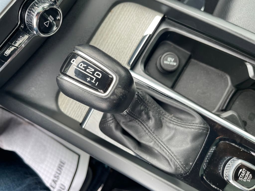 Used 2021 Volvo V60 T5 Cross Country w/ Climate Package image 28