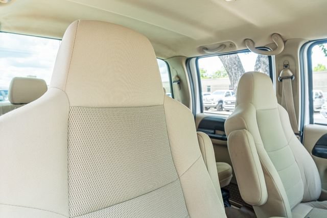 Used 2005 Ford F350 Lariat RWD image 41