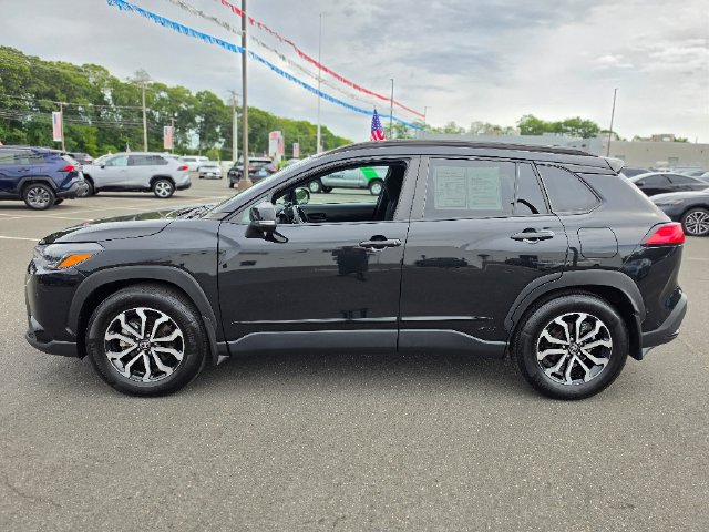 Used 2024 Toyota Corolla Cross AWD Hybrid w/ Moonroof Package image 4