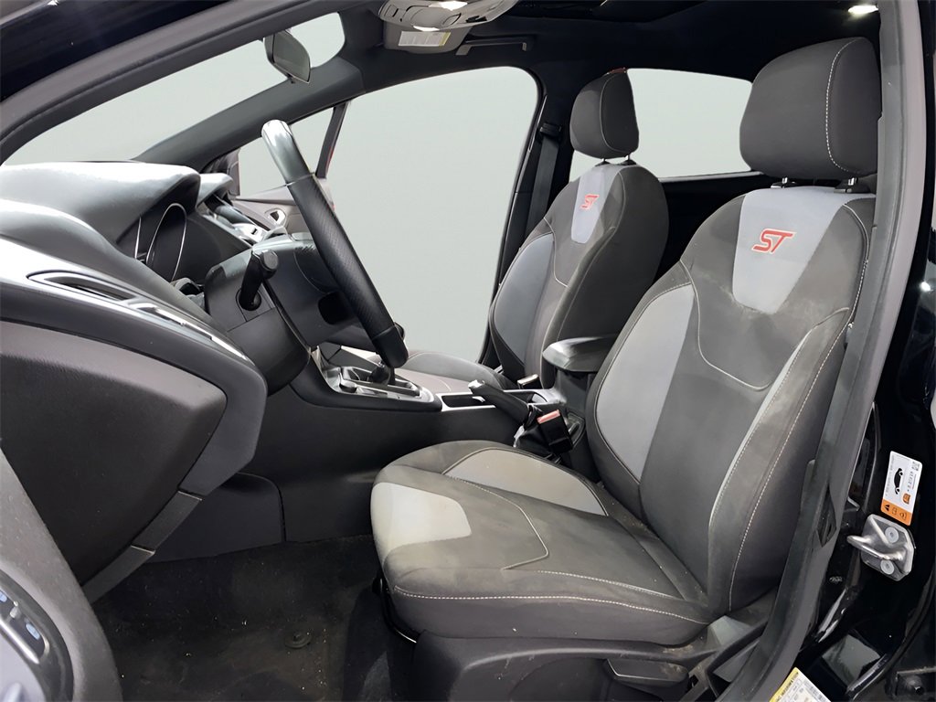 Used 2016 Ford Focus ST image 10