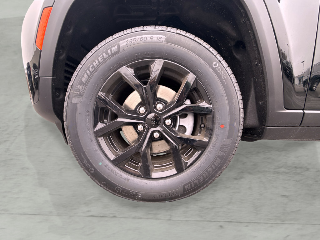 New 2026 Jeep Grand Cherokee Altitude AWD/4WD image 9
