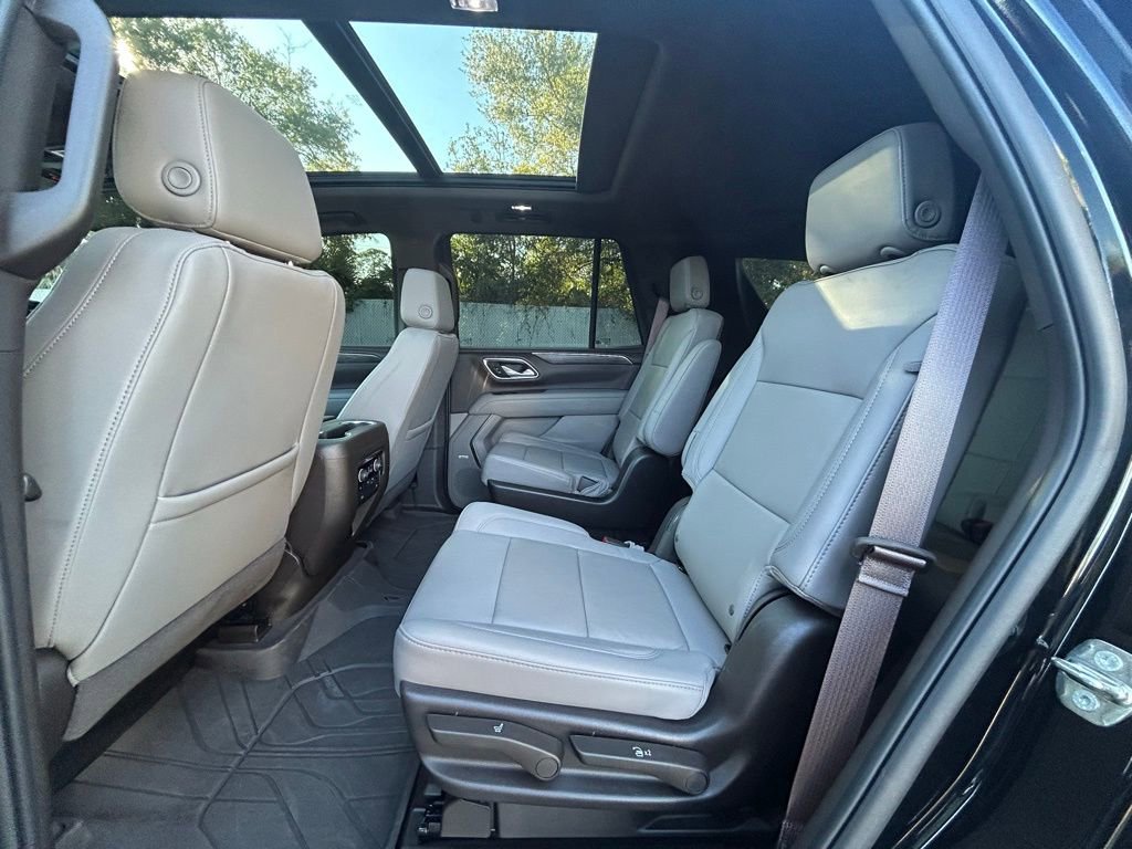 Used 2024 Chevrolet Tahoe Z71 w/ Luxury Package image 14