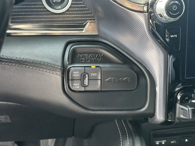 Used 2019 RAM 2500 Limited image 33