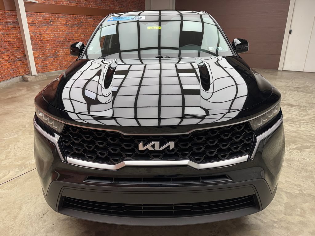 Used 2023 Kia Sorento LX AWD/4WD image 8
