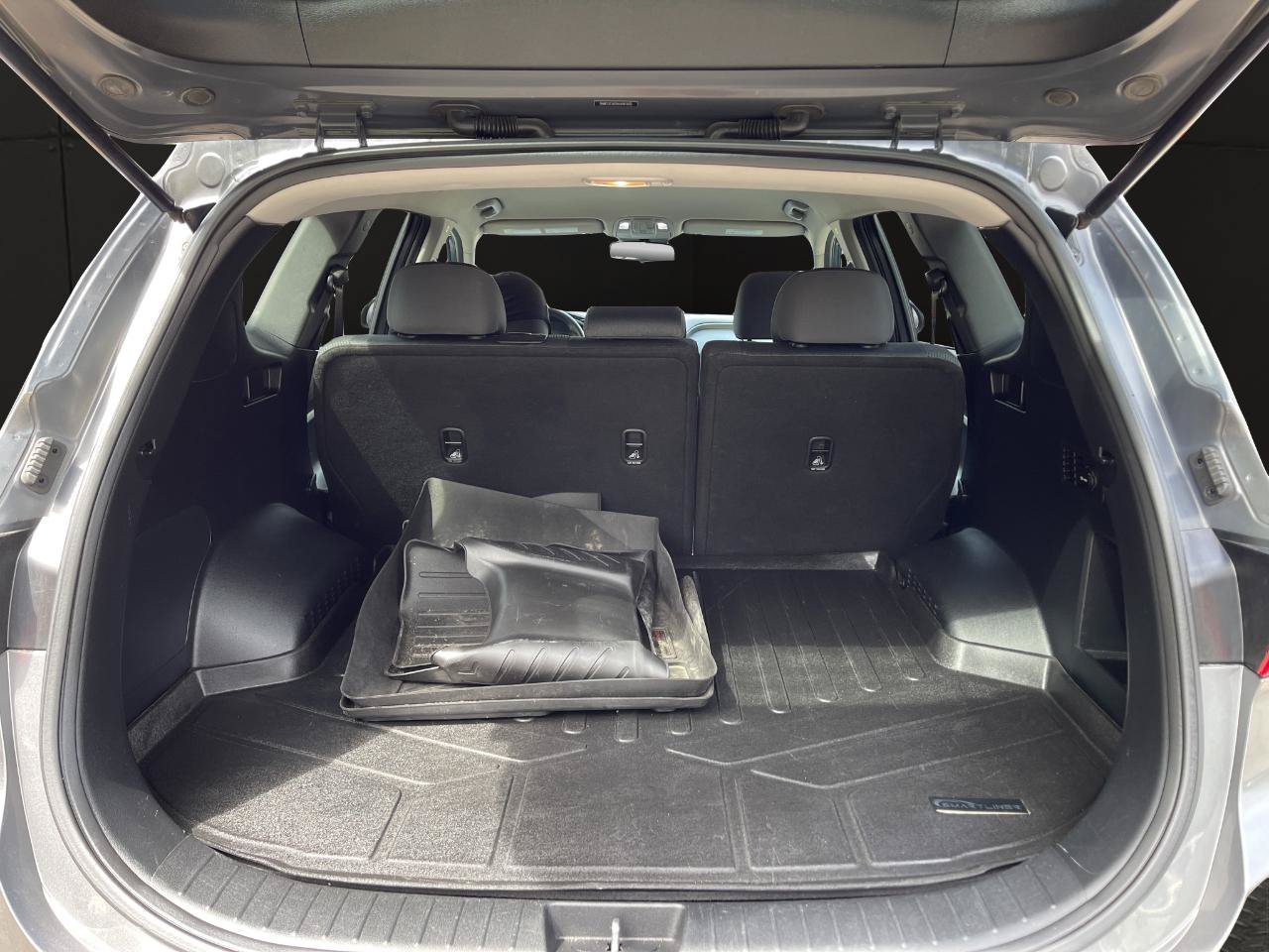 Used 2019 Hyundai Santa Fe SE AWD/4WD image 20
