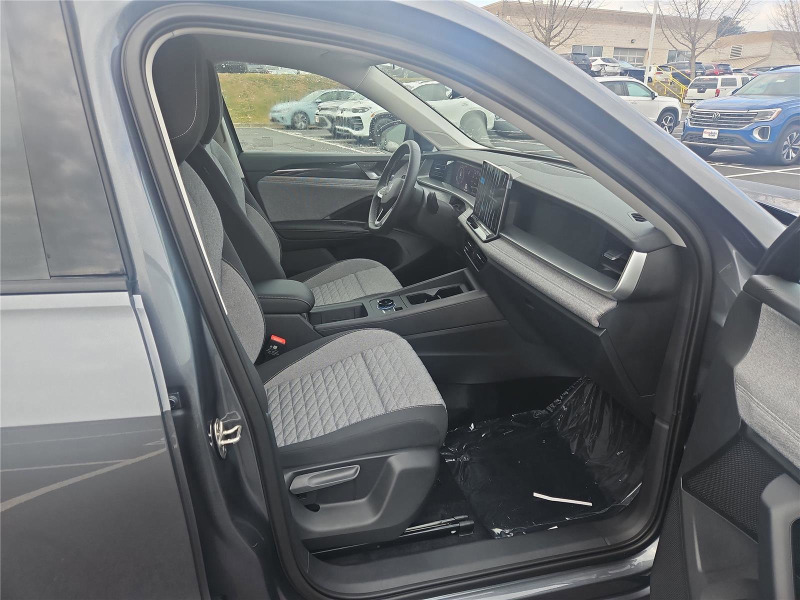 New 2026 Volkswagen Tiguan S image 26