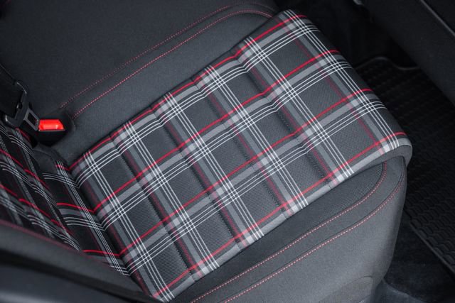 Used 2021 Volkswagen Golf S image 77