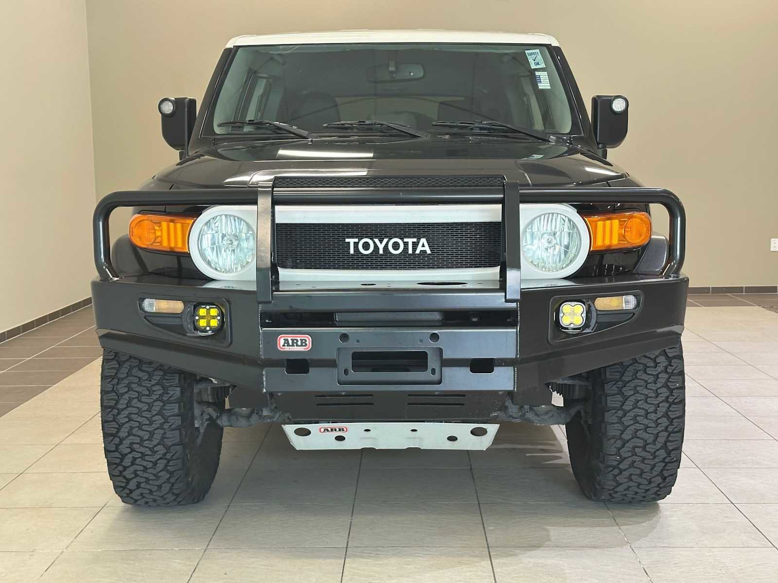 Used 2014 Toyota FJ Cruiser 4WD w/ Upgrade Package image 6