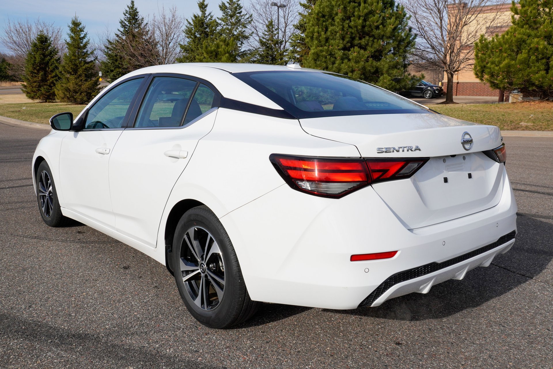 Used 2022 Nissan Sentra SV image 6