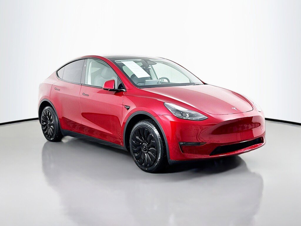 Used 2024 Tesla Model Y Long Range image 7
