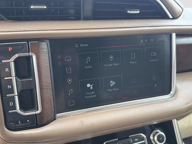 Used 2022 GMC Yukon XL Denali w/ Advanced Technology Package AWD/4WD image 25