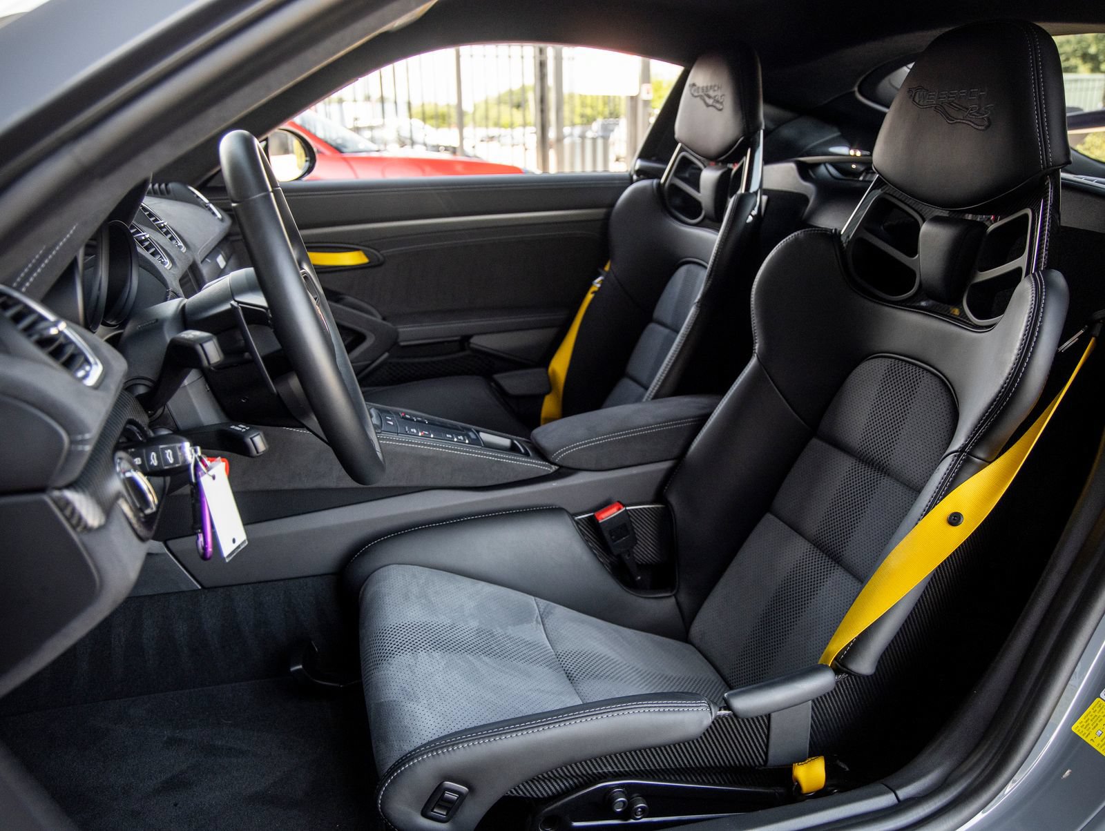 Certified 2024 Porsche 718 Cayman GT4 RS RWD image 5