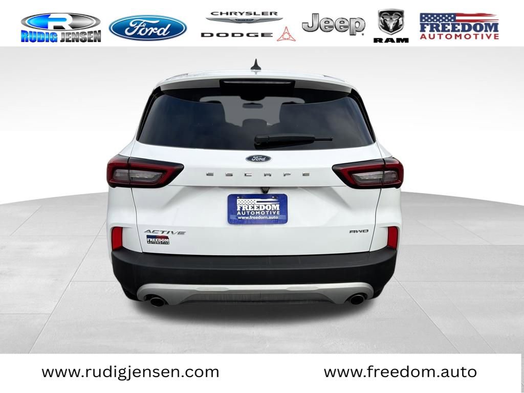 Used 2025 Ford Escape Active AWD/4WD image 4