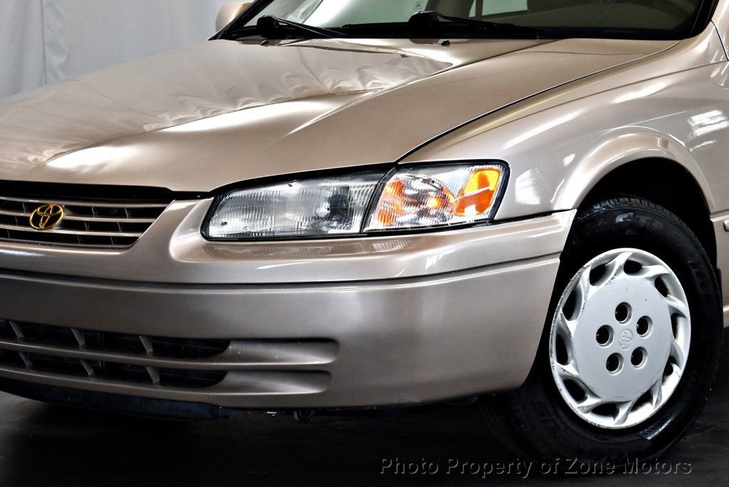 Used 1997 Toyota Camry LE image 3
