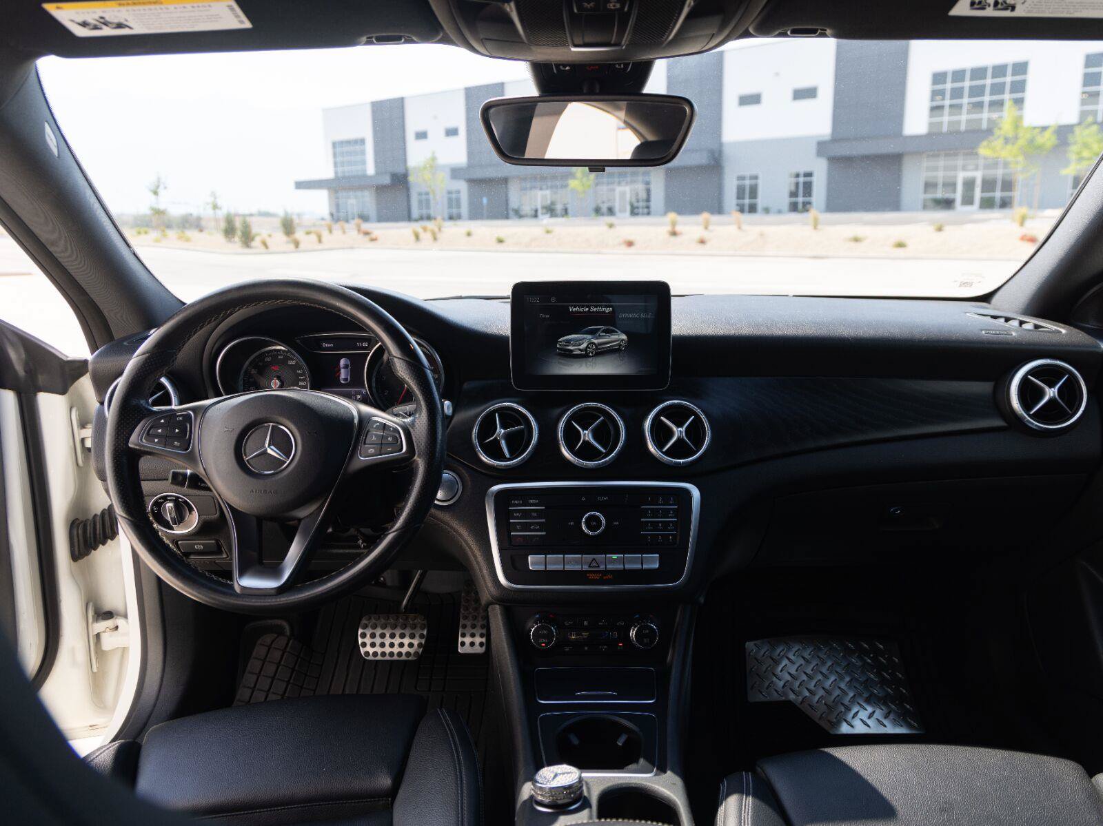 Used 2018 Mercedes-Benz CLA 250 4MATIC image 26